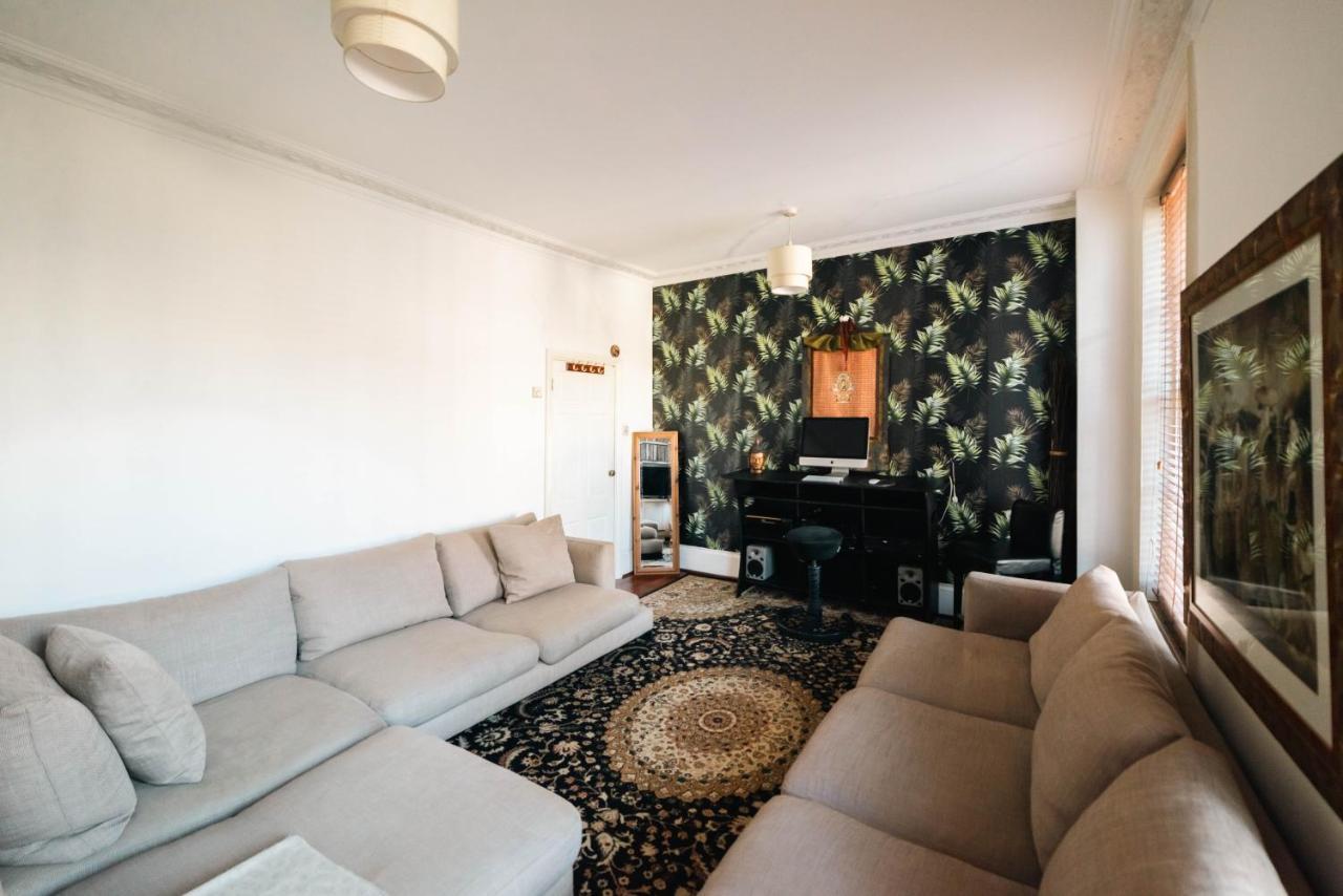 Stylish 2 Bedroom Flat In Camden Town ลอนดอน ภายนอก รูปภาพ