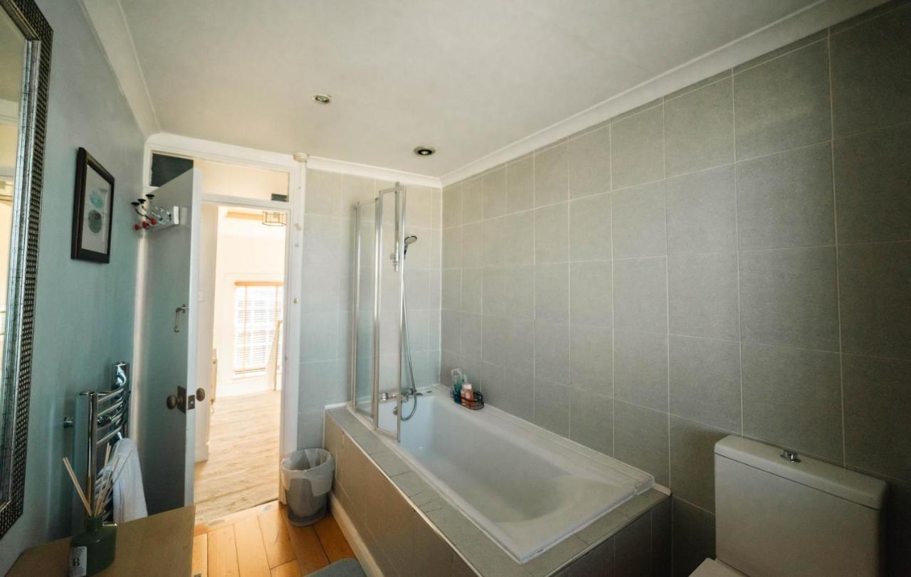 Stylish 2 Bedroom Flat In Camden Town ลอนดอน ภายนอก รูปภาพ