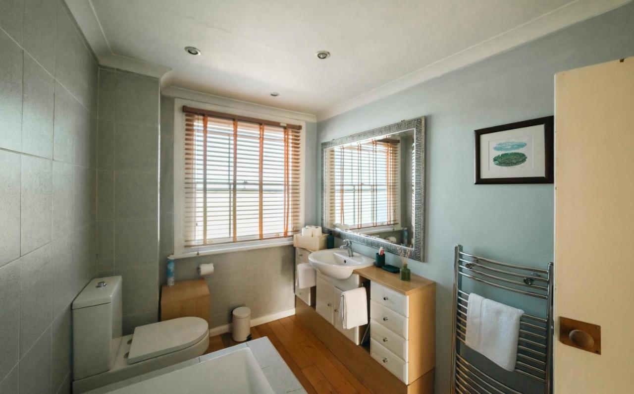 Stylish 2 Bedroom Flat In Camden Town ลอนดอน ภายนอก รูปภาพ